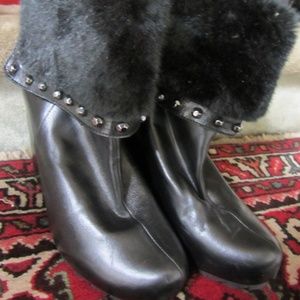 TWO LIPS BLACK LEATHER FAUX FUR PLATFORM BOOTIE 9